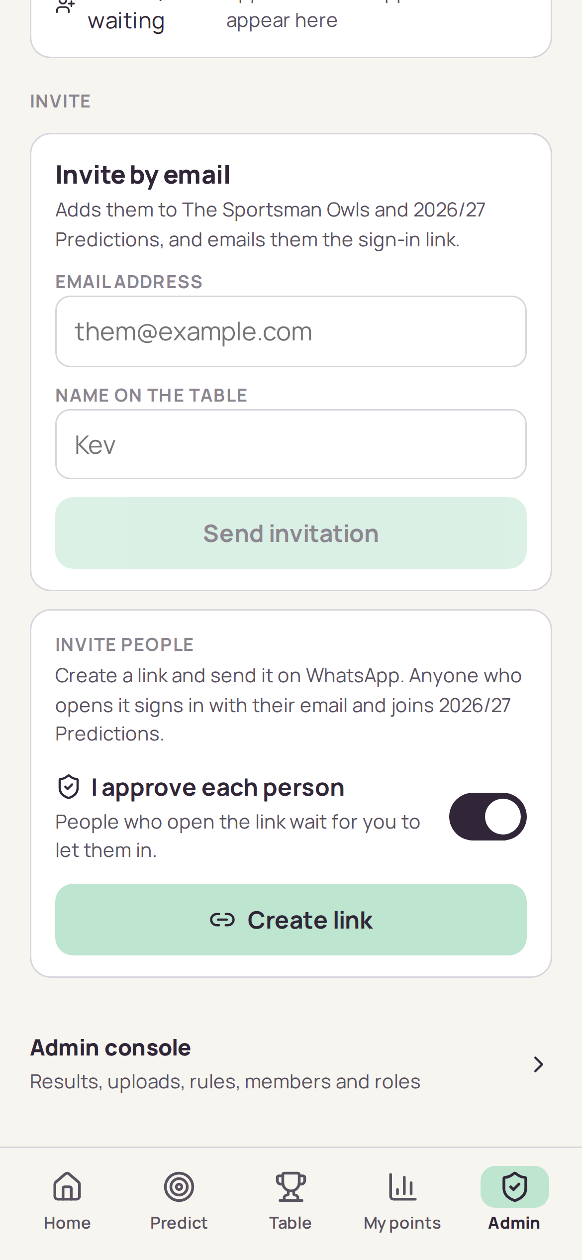 Admin invite screen: invite by email, or create a link for the group chat